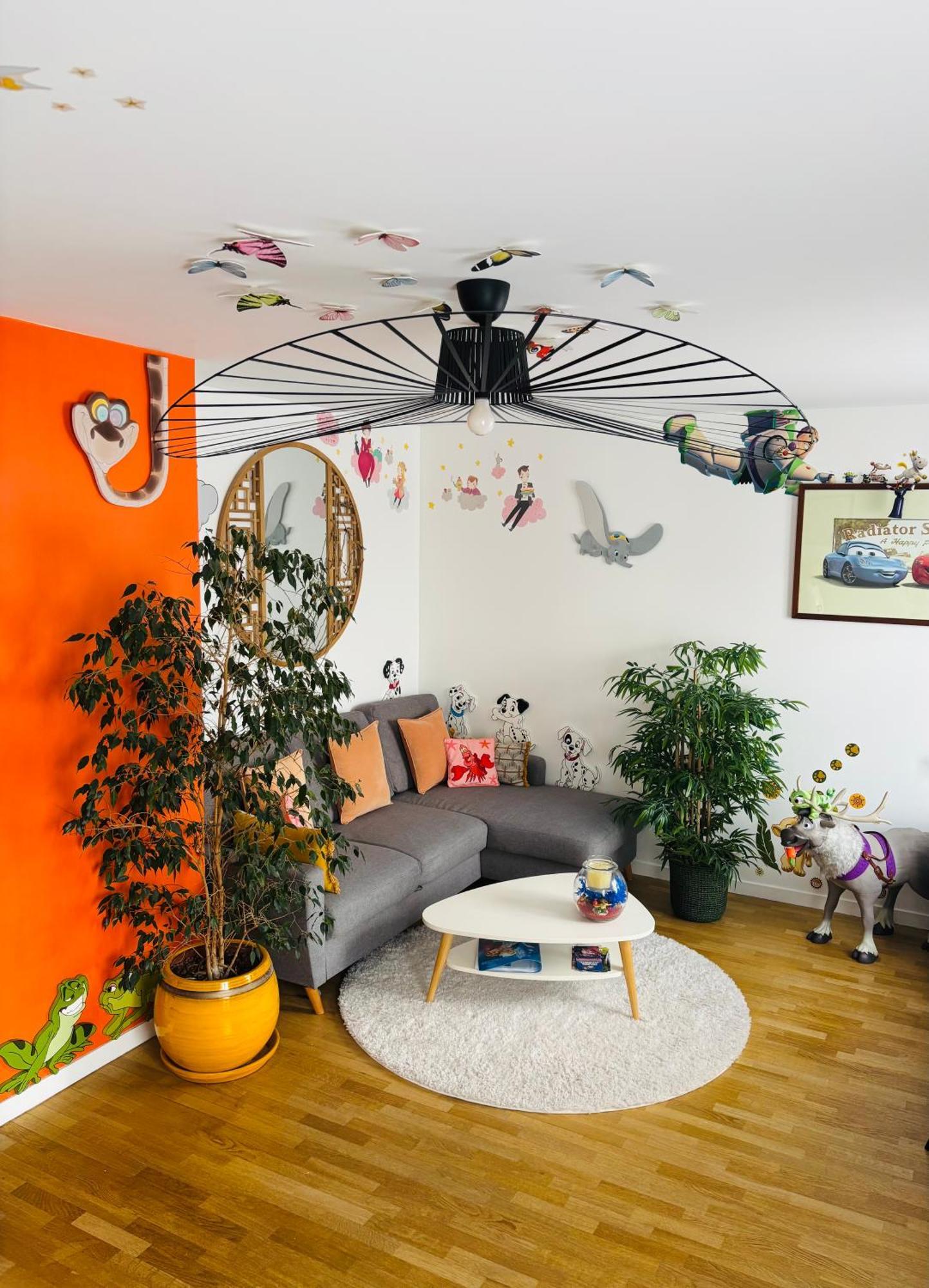 The Enchanted House Serris